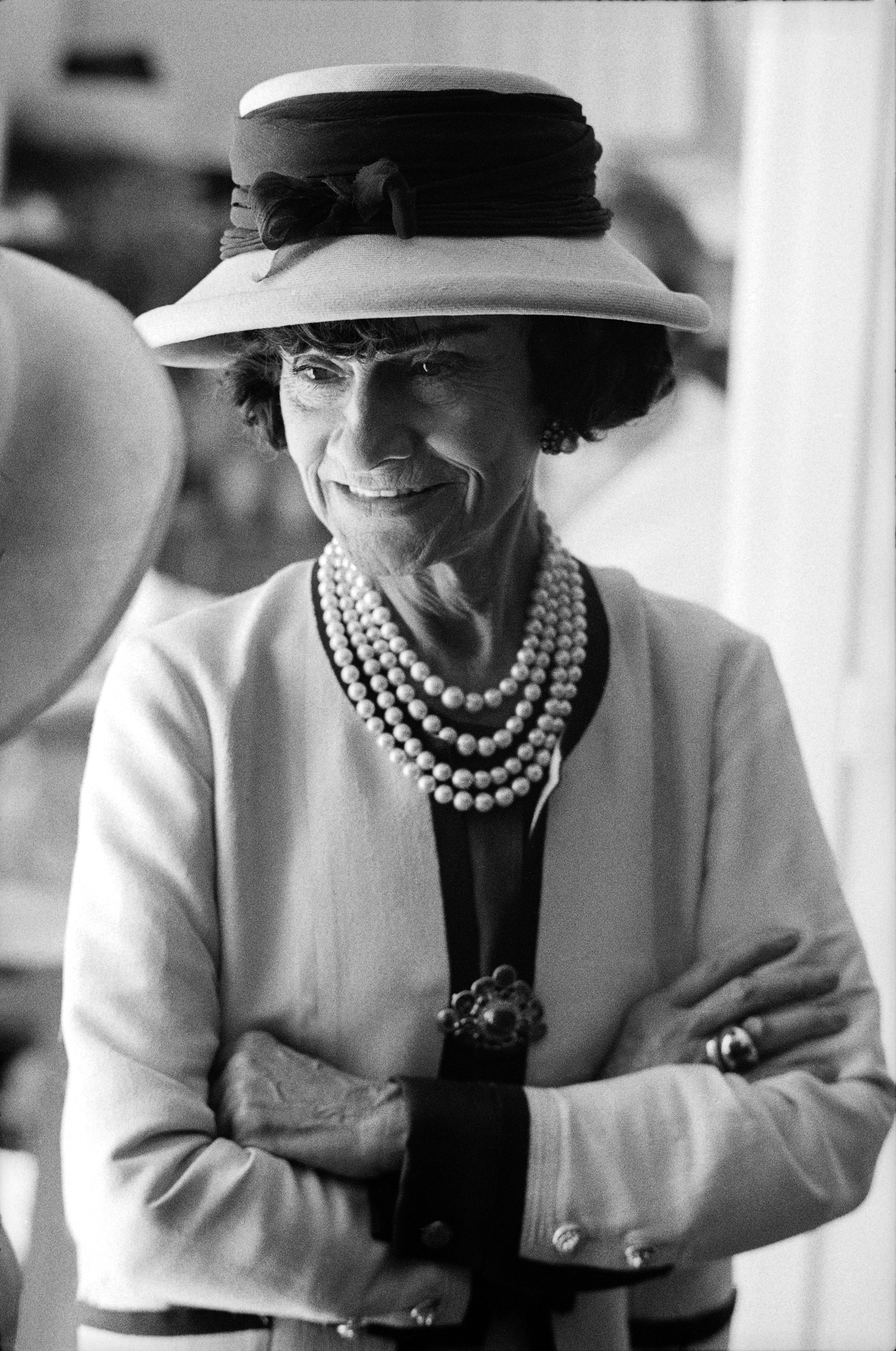 Coco Chanel auf einem Foto von Douglas Kirkland, 1962 
